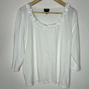 Talbots CL petite white top with flowers petals in collar